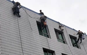 长沙蜘蛛人外墙清洗